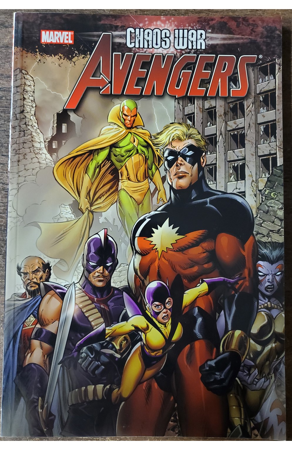 Chaos War Avengers Graphic Novel (Marvel 2011) Used - Very Good