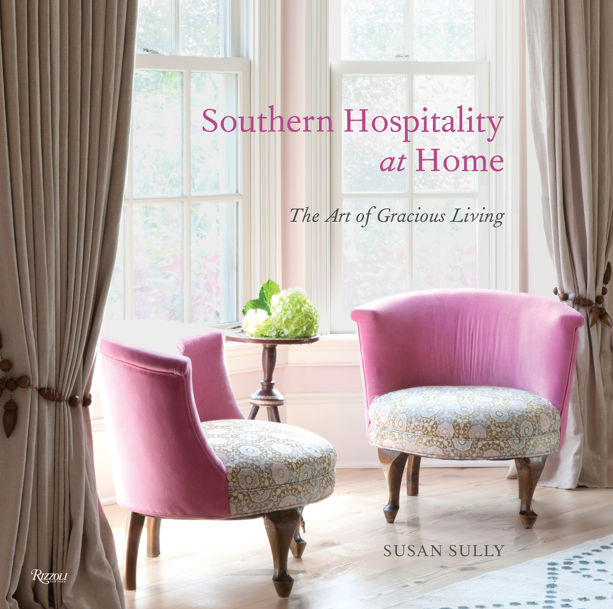 Southern Hospitality At Home (Hardcover Book)