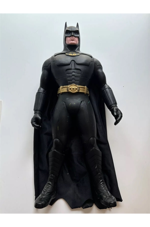 Kenner 1991 Batman Returns Figure Pre-Owned