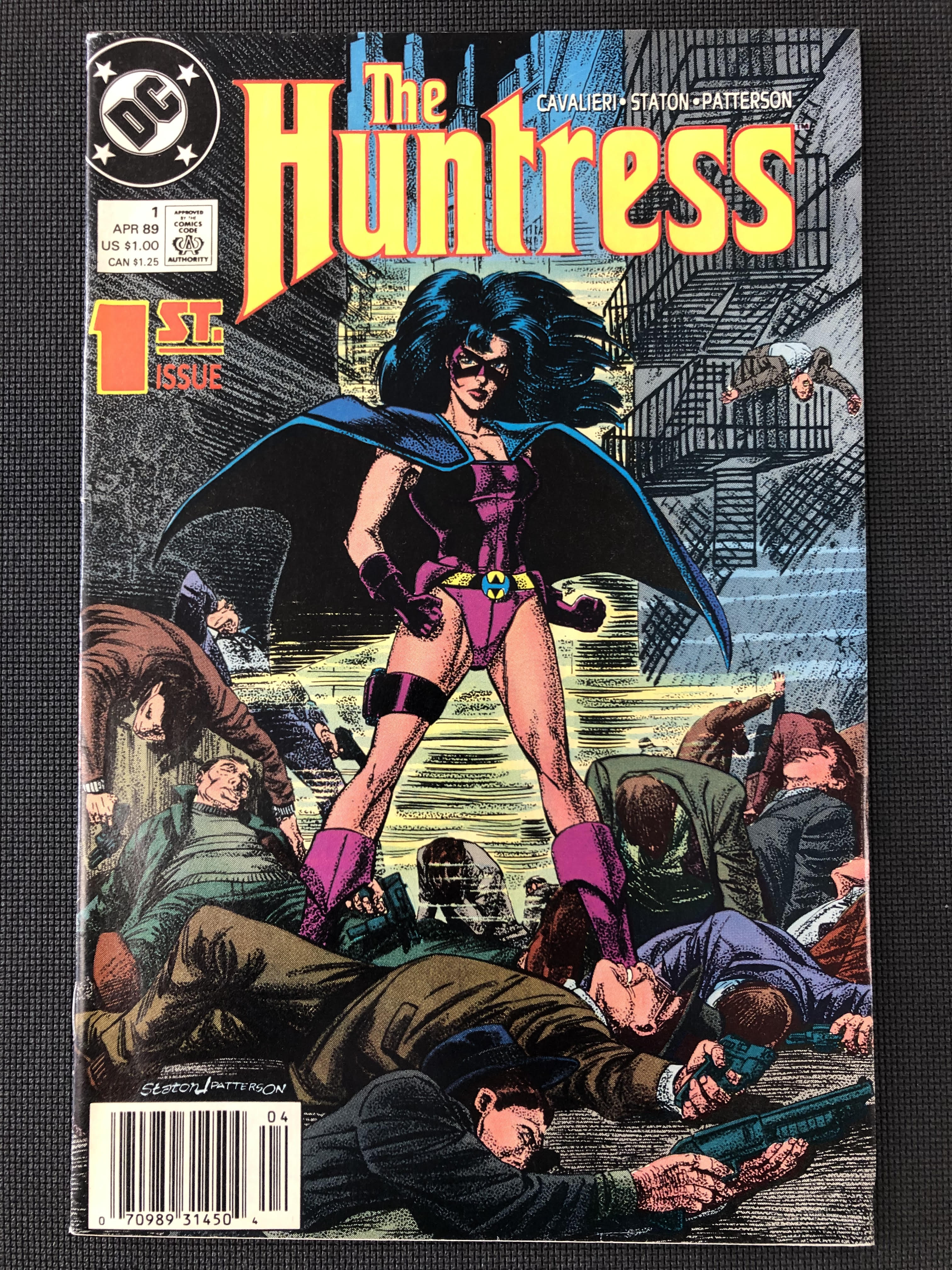 Huntress #1 (1989 Series)