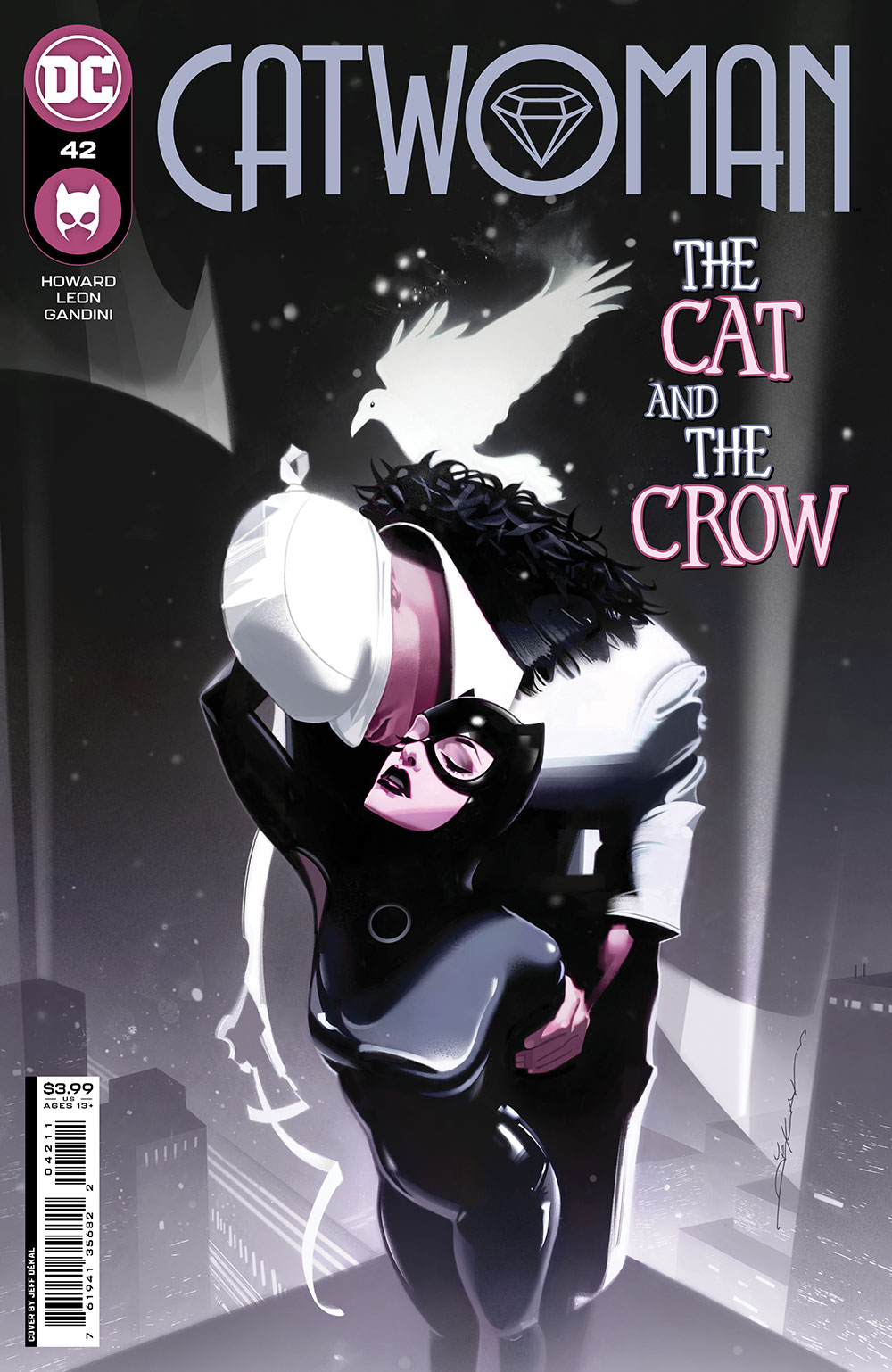 Catwoman #42 Cover A Jeff Dekal (2018)