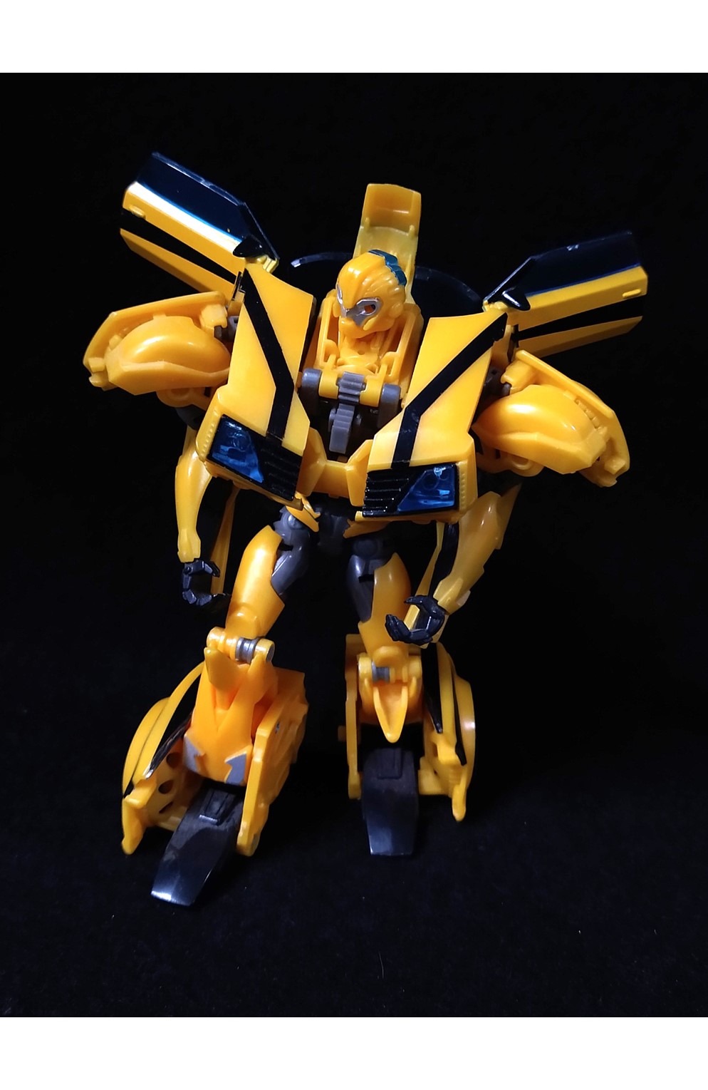 Transformers 2012 Robots In Disguise Bumblebee