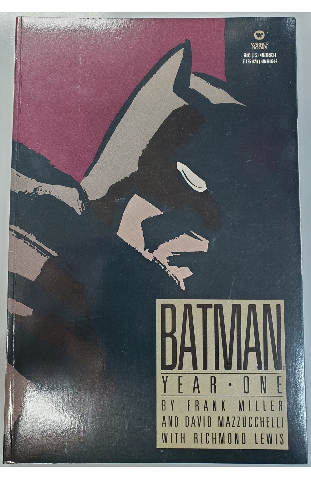Batman Year One Graphic Novel (DC 1988) Collectible - Like New