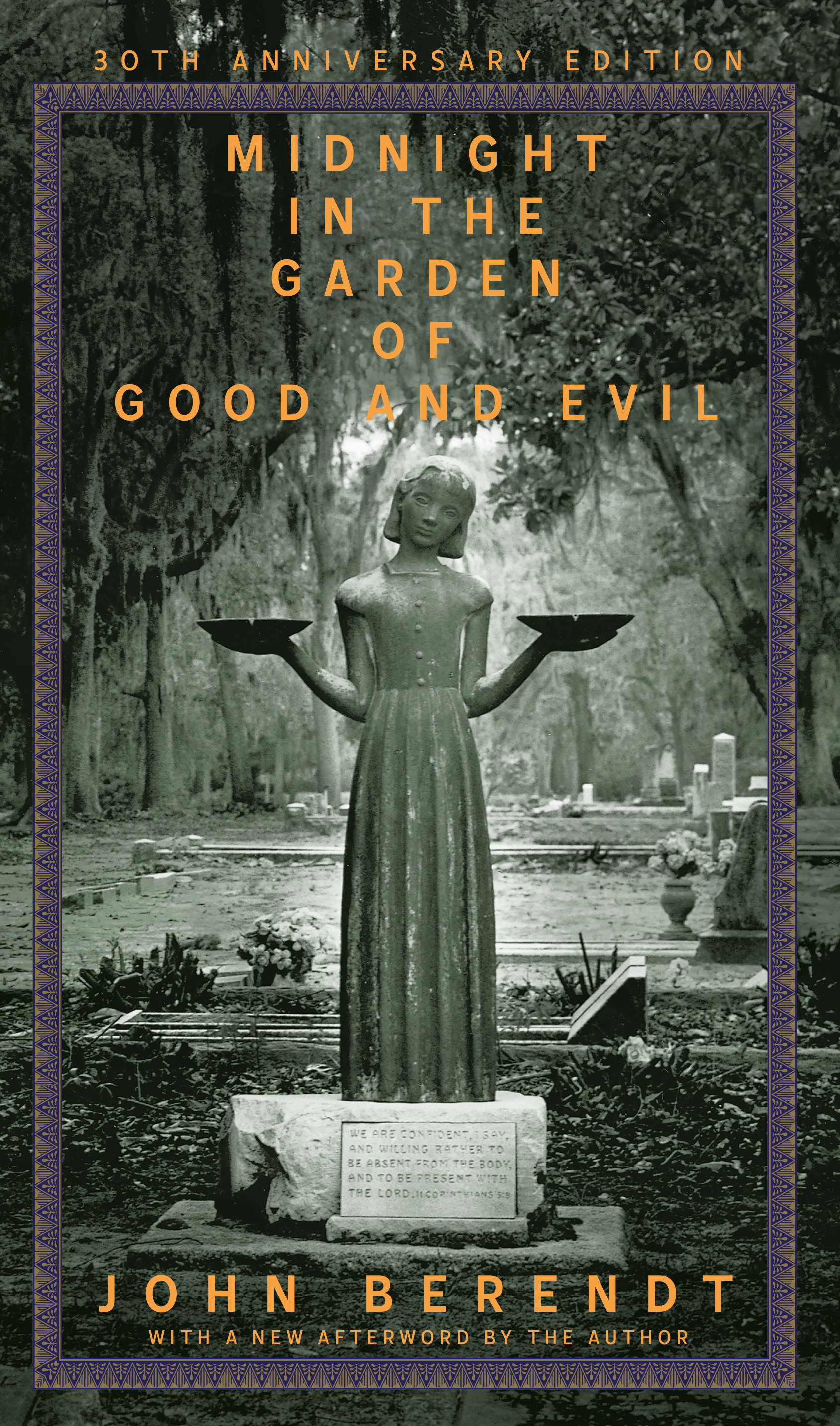 Midnight In The Garden Of Good And Evil (Hardcover Book)