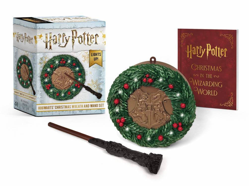 Harry Potter Hogwarts Christmas Wreath & Wand Set