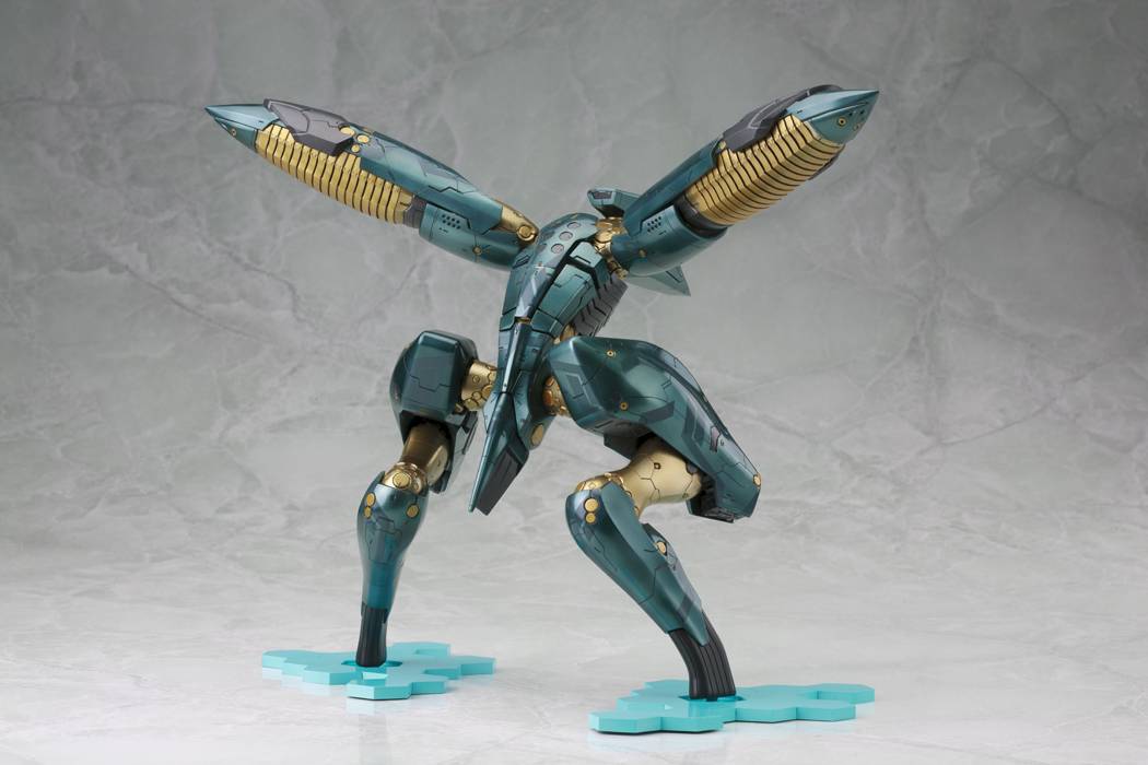 Mgs 4 Metal Gear Ray Plastic Model Kit
