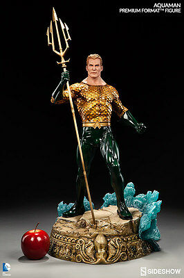 Aquaman Premium Format Figure Sideshow Collectibles