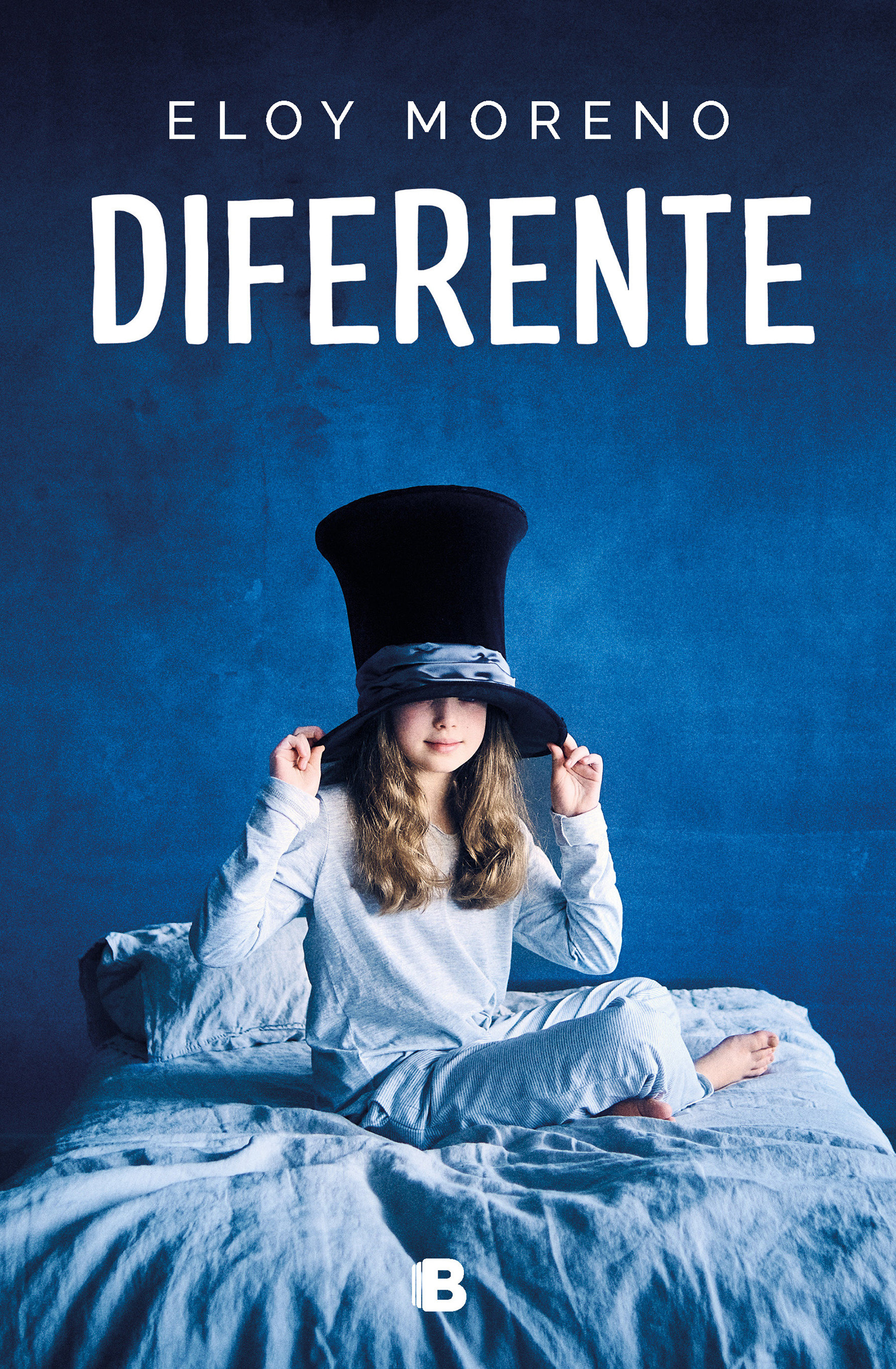 Diferente / Different (Hardcover Book)