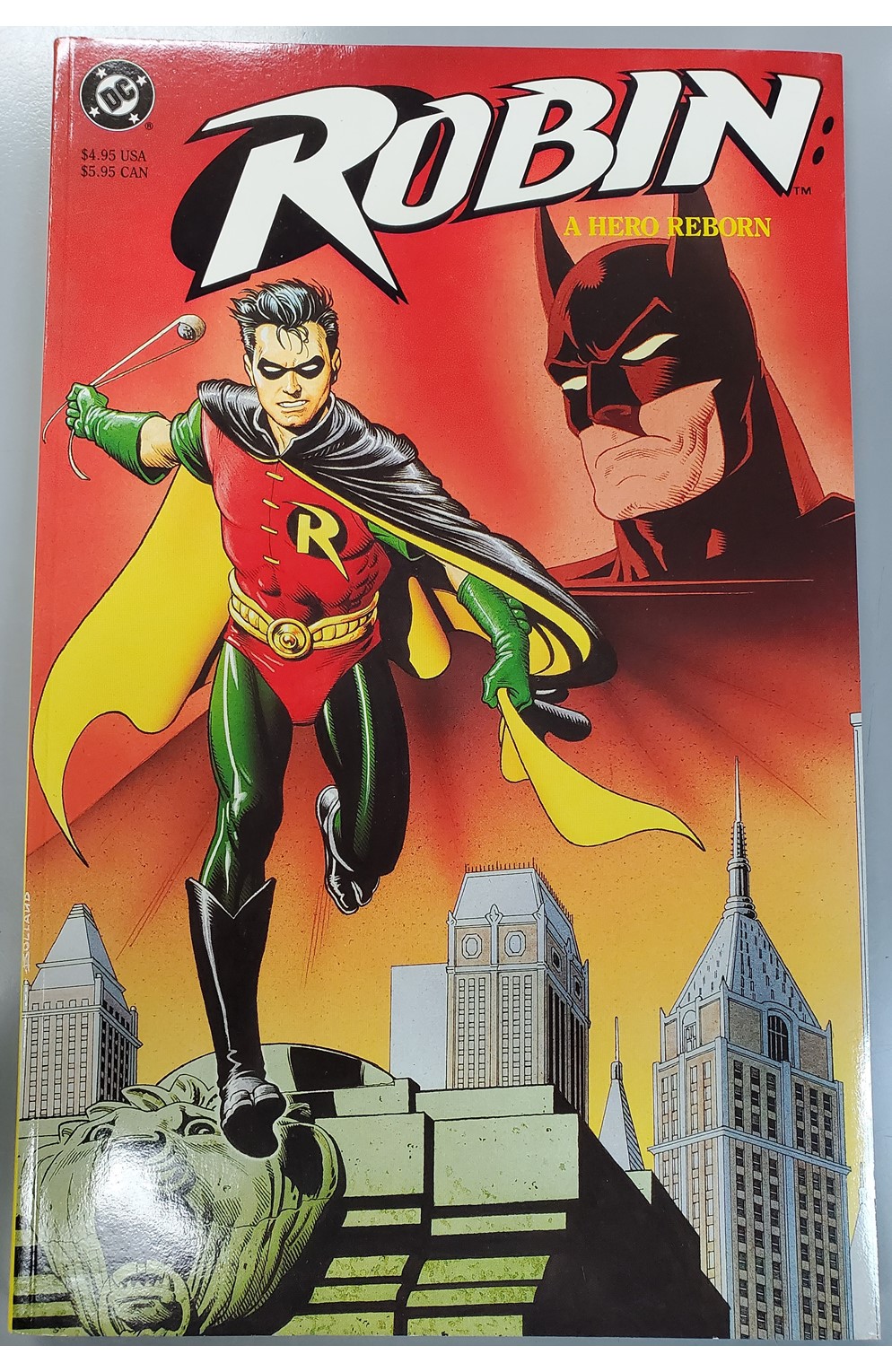 Robin Hero Reborn Graphic Novel (DC 1991) Collectible - Like New