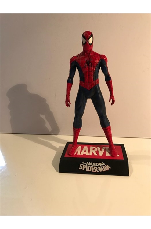 Diamond Select 2004 The Amazing Spider-Man Statue Pre-Owned