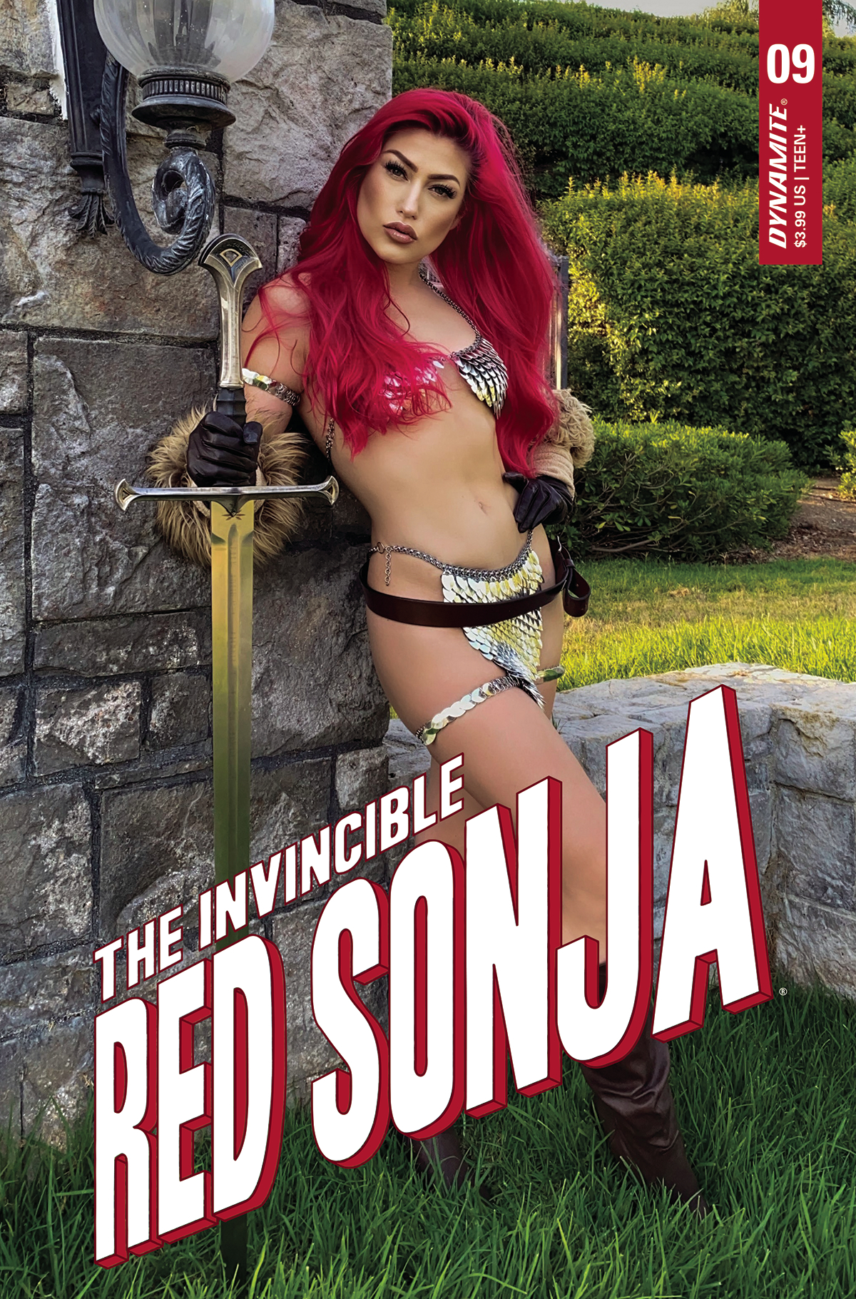 Invincible Red Sonja #9 Cover E Cosplay