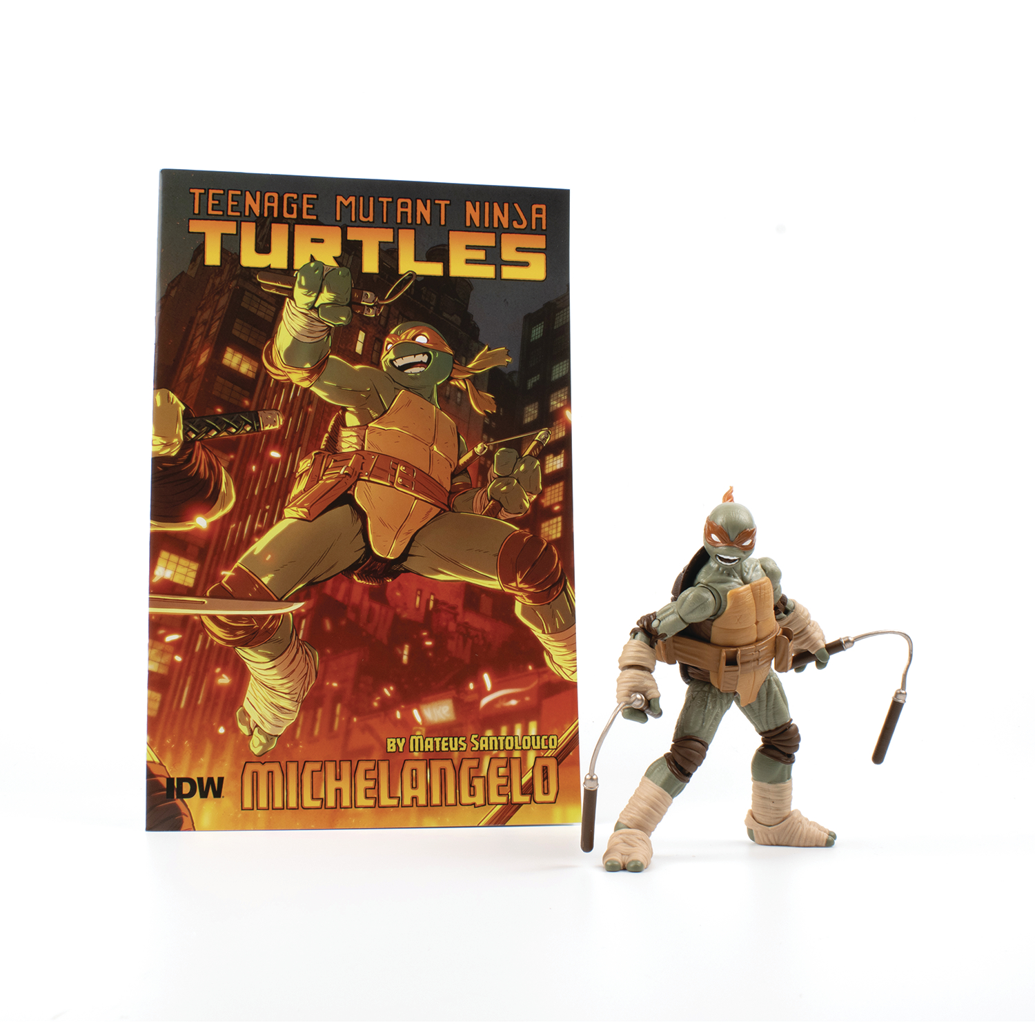 Teenage Mutant Ninja Turtles Michelangelo V2 Idw Comic Book & Bst Axn 5in Action Figure 