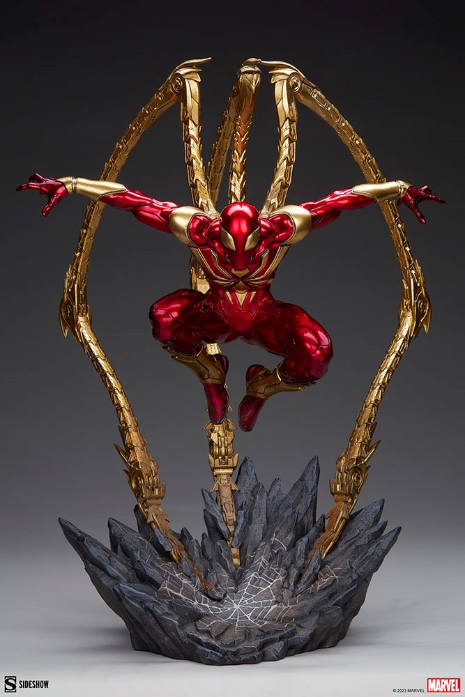 Iron Spider Premium Format Statue