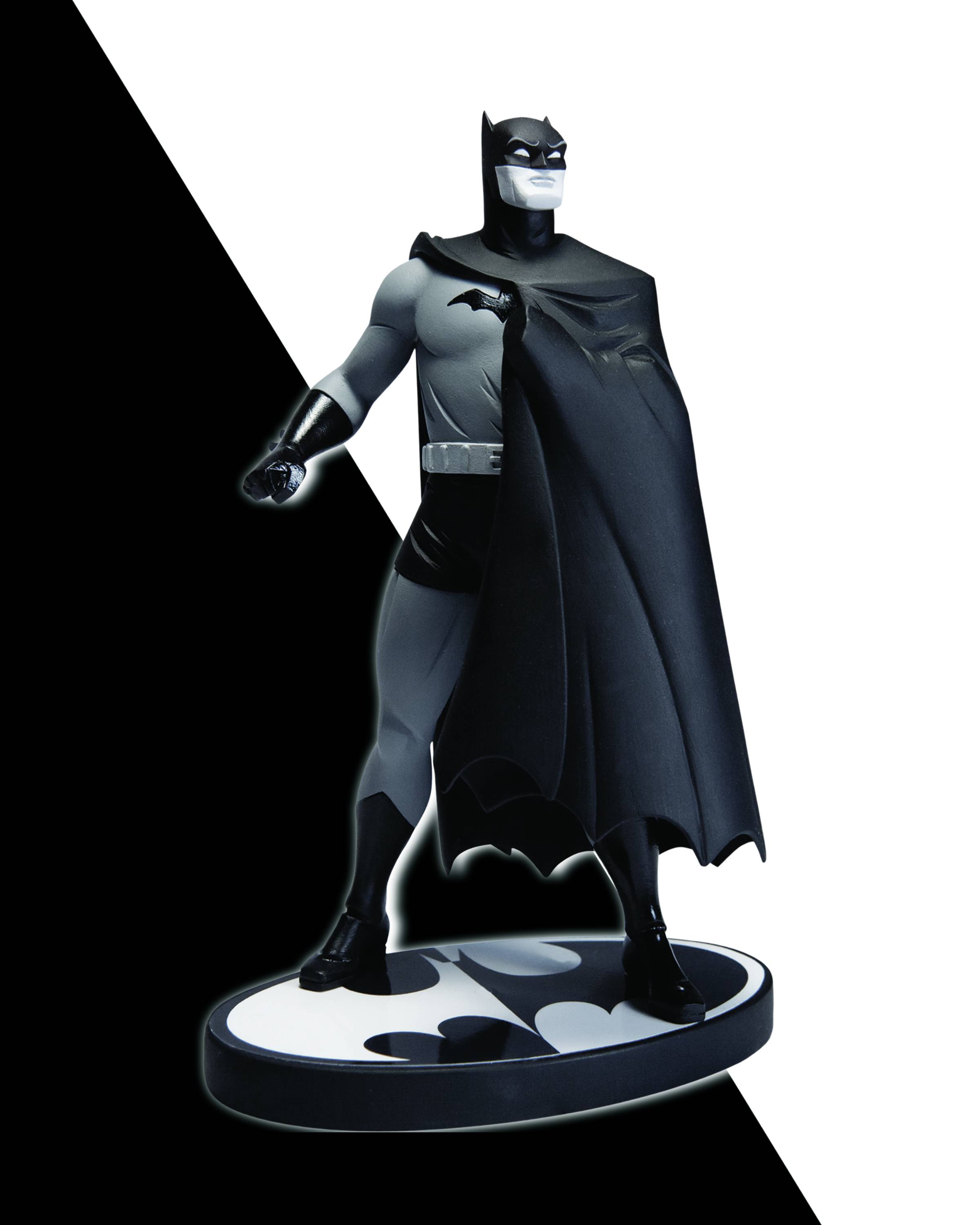 Batman Black & White Statue Darwyn Cooke
