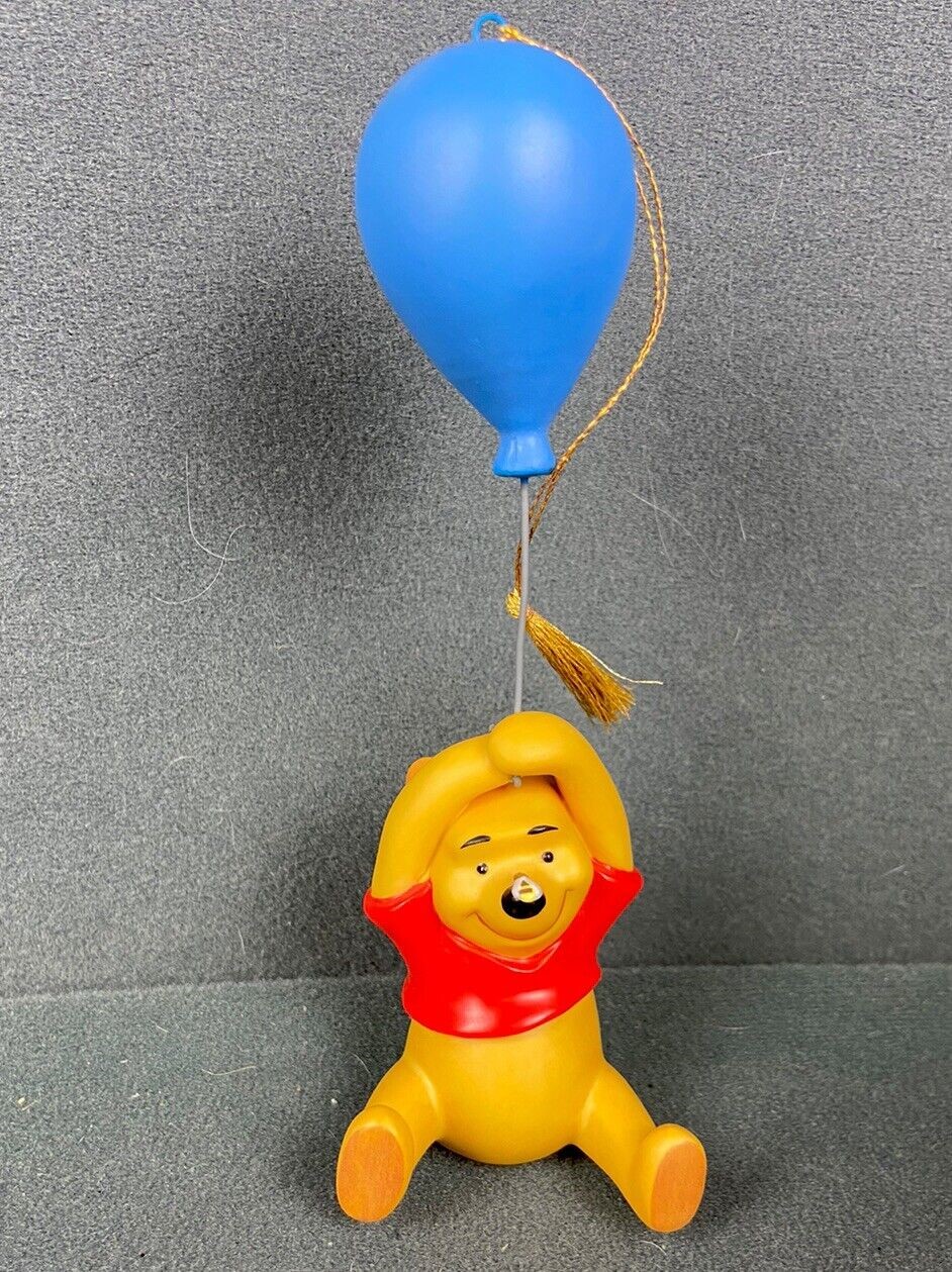 Walt Disney Classics Collection: Winnie The Pooh Ornament - Up To The Honey Tree