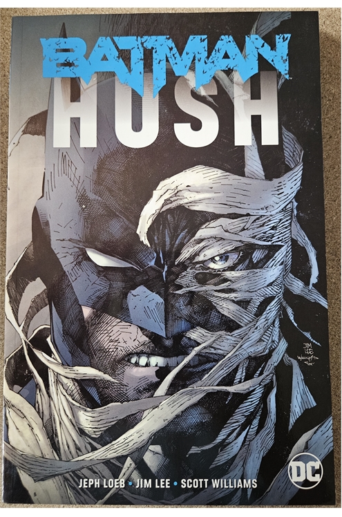 Batman Hush Graphic Novel (DC 2011) Used - Like New