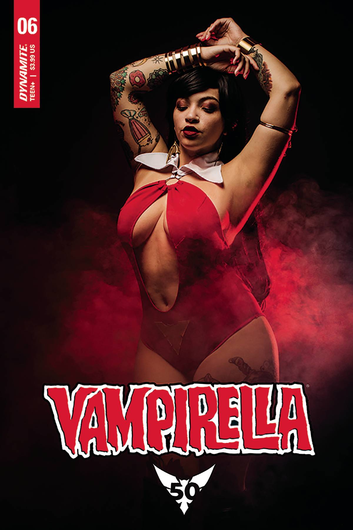 Vampirella #6 Cover E Cosplay