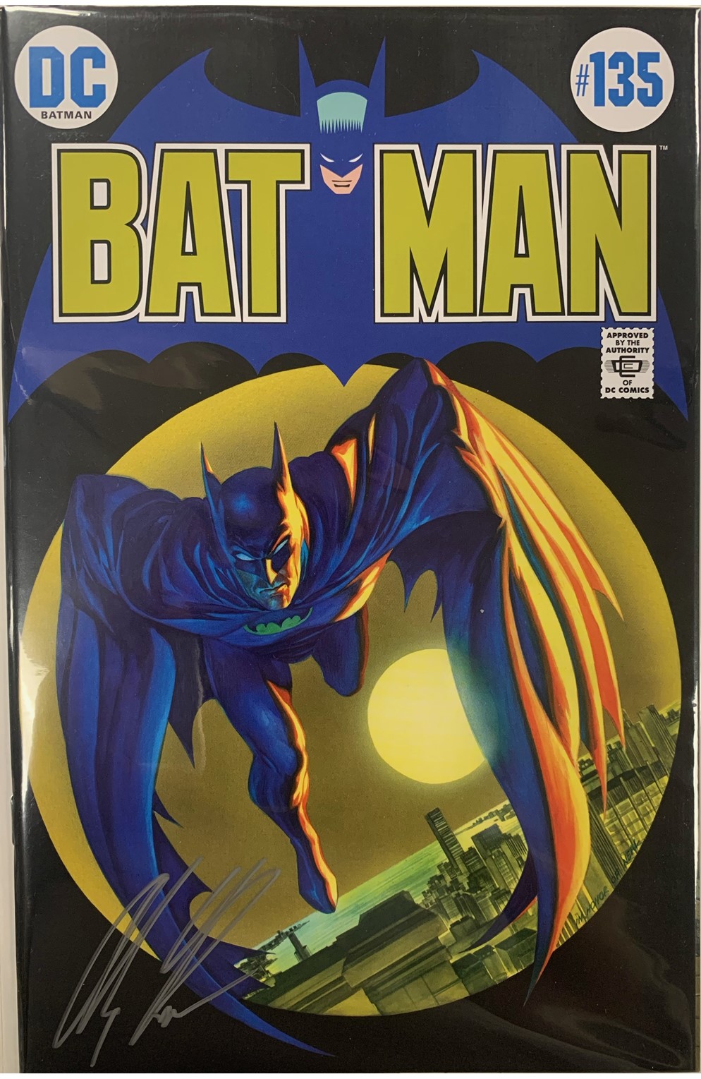 Batman Volume 3 #135  (Legacy #900) The Bat Signal Variant Signed By Alex Ross W/ Coa