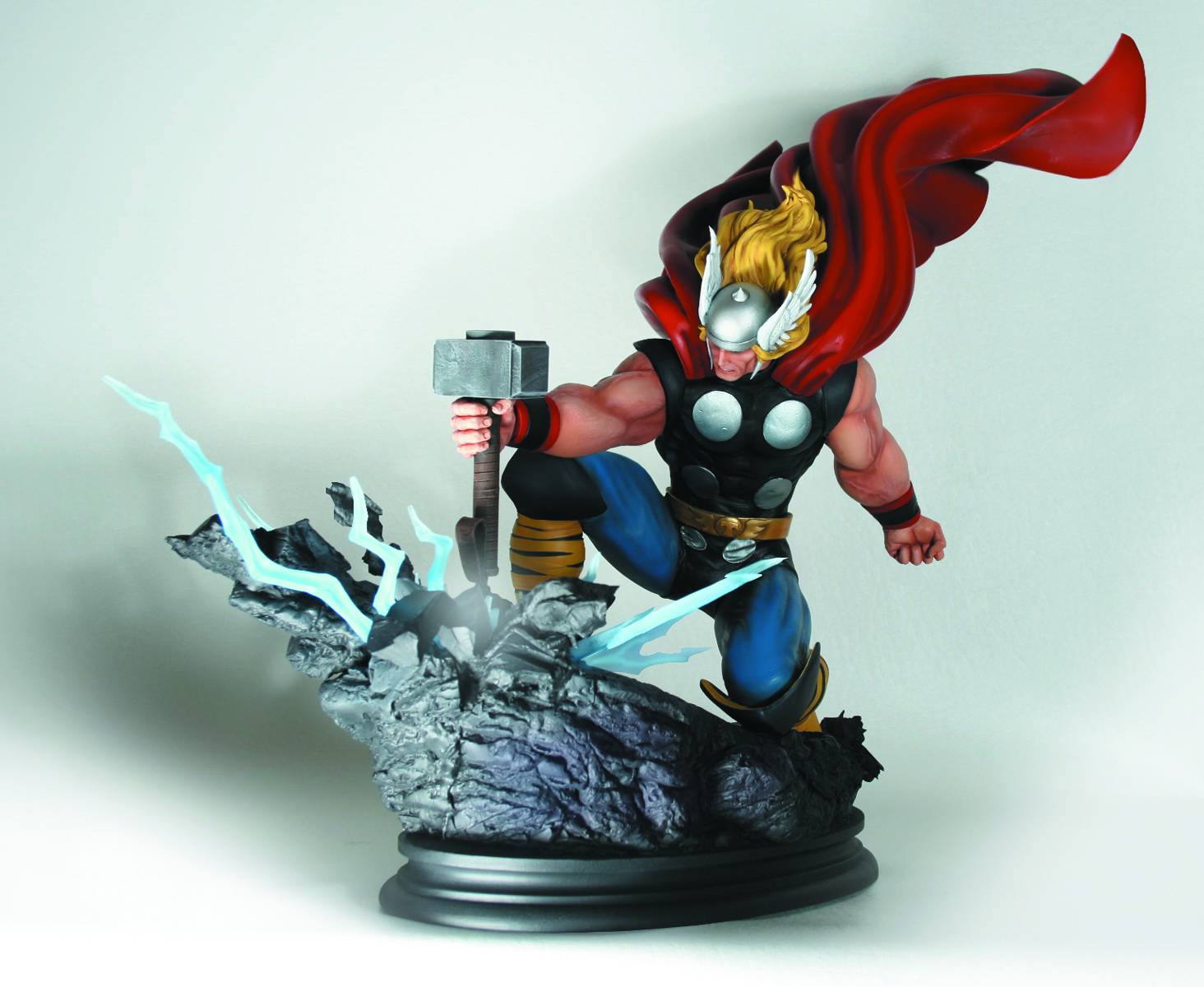 Bowen Mighty Thor Strike Down Smashing Hammer Statue