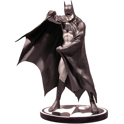 Batman Black & White Statue Alex Ross