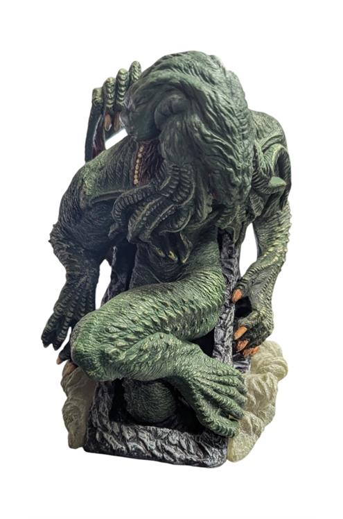 Diamond Select Cthulu Statue Pre-Owned Complete