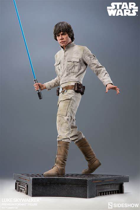 Sideshow Collectibles Luke Skywalker Premium Format Figure