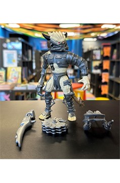 Kenner Spiked Tail Predator Complete Loose