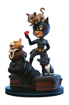 Batman Animated Catwoman Q-Fig Elite Diorama Figure