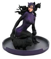 DC Gallery Comic Catwoman PVC Statue