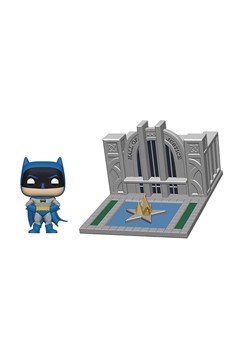 Pop Town Batman 80th Hall of Justice W/ Batman Vinyl Figure