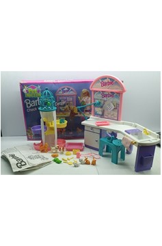 Barbie Pet Doctor Check Up & Play Center 1996