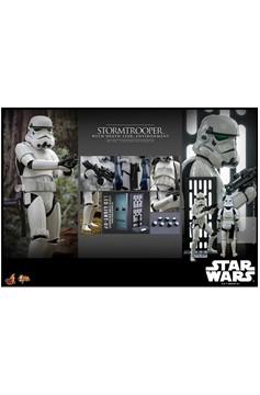 Stormtrooper With Death Star Environment
Sixth Scale Figure By Hot Toys