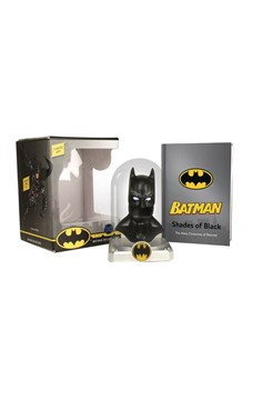 Batman Deluxe Cowl & Illustrated Book Kit