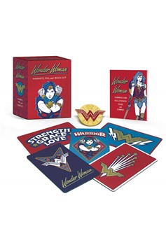 Wonder Woman Magnet Pin & Book Set