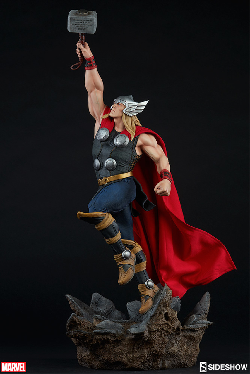 Sideshow Collectibles Thor Avengers Assemble Statue