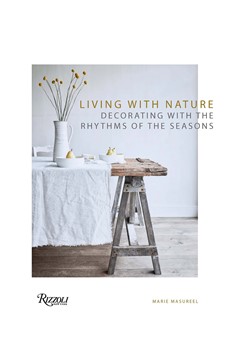 Living With Nature (Hardcover Book)