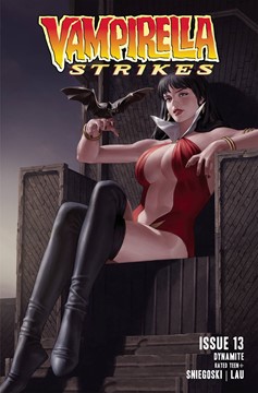 Vampirella Strikes #13 Cover C Yoon